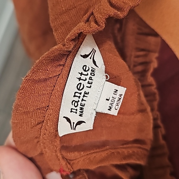 Nanette Lepore Short Sleeve High Ruffle Neck - Picture 4 of 5